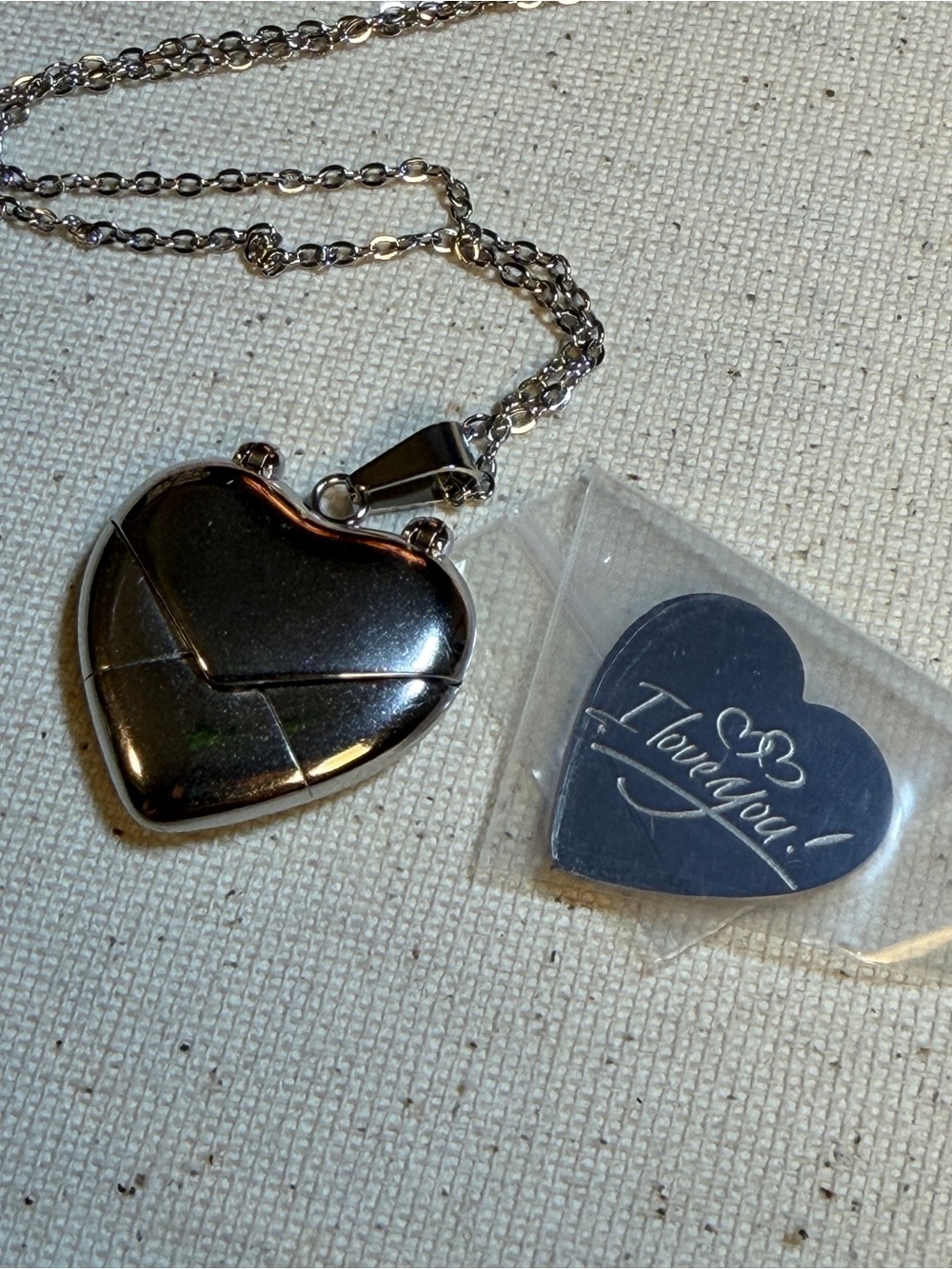 Heart Locket Necklace Pendant in Silver